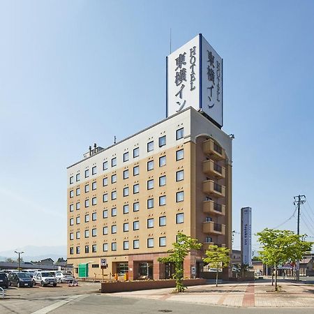 Toyoko Inn Yonezawa Ekimae Exterior foto