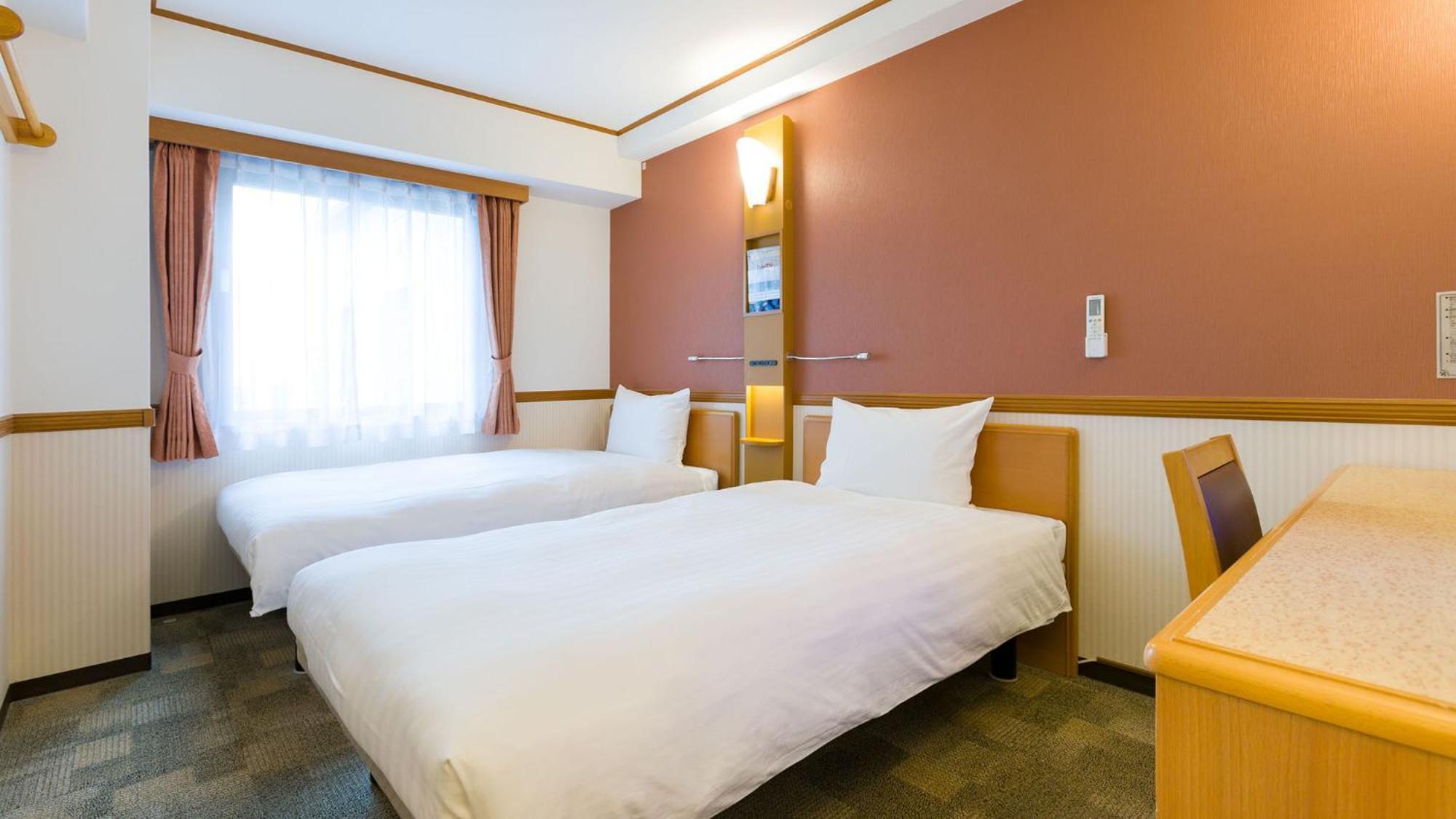 Toyoko Inn Yonezawa Ekimae Exterior foto