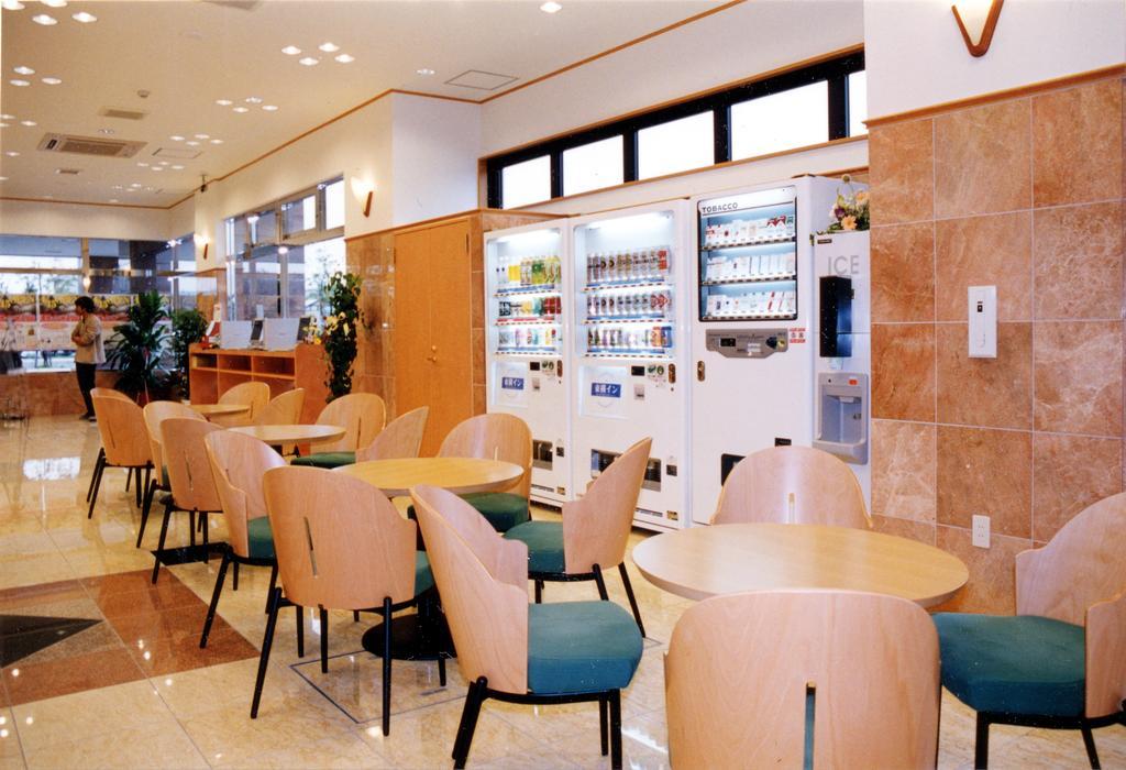 Toyoko Inn Yonezawa Ekimae Exterior foto